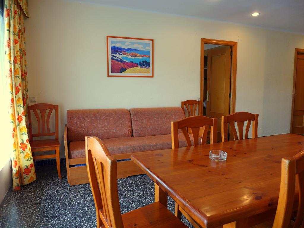 Goya Apartments Salou Luaran gambar